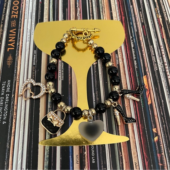 New handcrafted shopping themed bracelet combines blackbeads & goldaccents - Picture 8 of 8